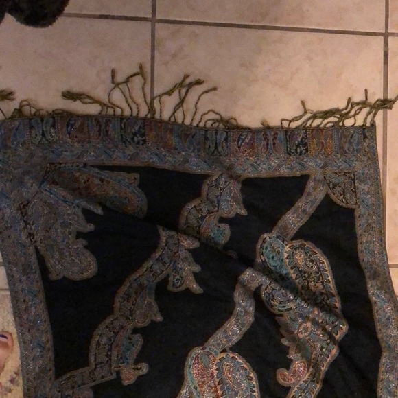 Scarf from India - Picture 2 of 3